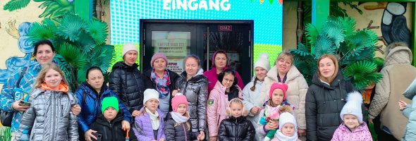 „Monkey -Island“ mit Flüchtlingsfamilien